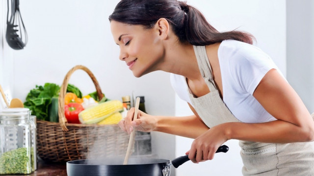 Yemeği koklamak da kilo aldırıyor!