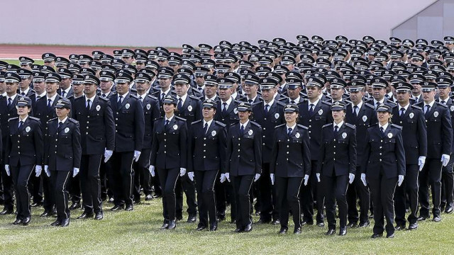 Görevden alınan 734 polis hakkında flaş karar 