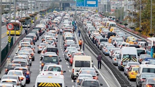 Resmi Gazetede yayımlandı: Şehir merkezine otomobil sınırı!