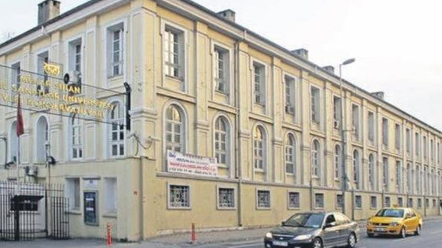 Mimar Sinan’da kırbaçlı işkence! 8 öğrenciyi sınıfa kilitleyip...
