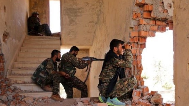 Siviller Afrin’de YPG ile çatışıyor!