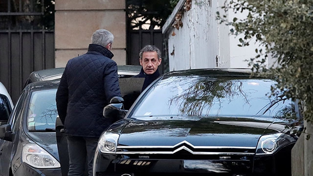 Sarkozy, adli denetimle serbest bırakıldı