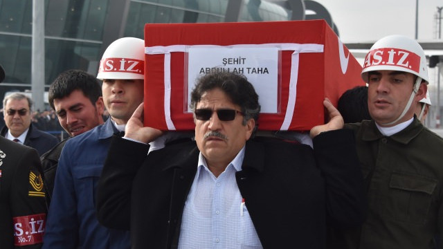 Şehit babası eşine böyle seslendi: Gözün aydın hanım şehit anası oldun