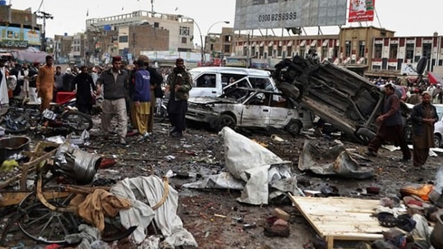 Afganistan sivilleri vurdu: 100 ölü