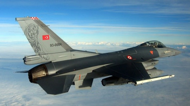Türkiye-Suriye sınırında 14 adet F-16