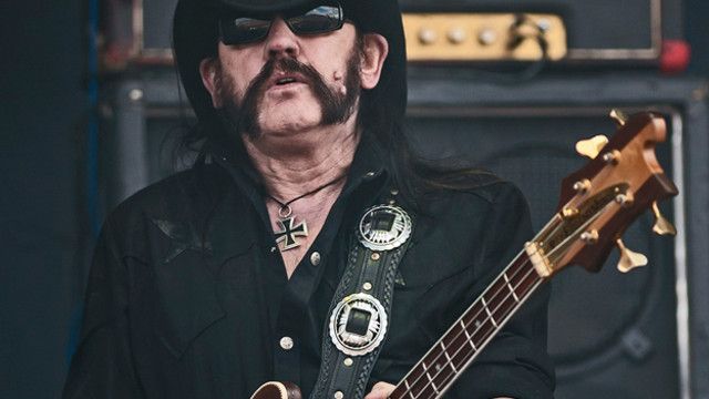 Dünyaca ünlü müzisyen Lemmy Kilmister hayatını kaybetti!