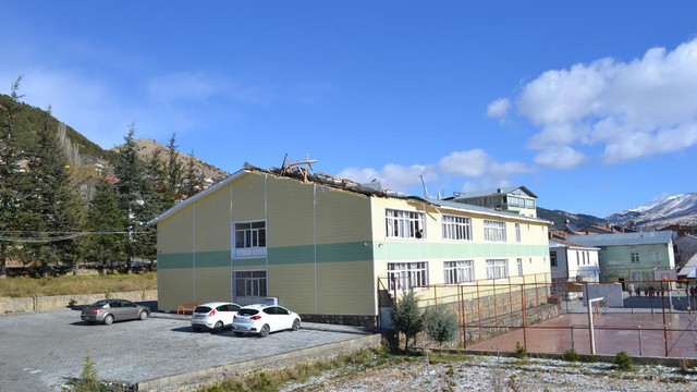 Adıyaman'da kuvvetli rüzgar