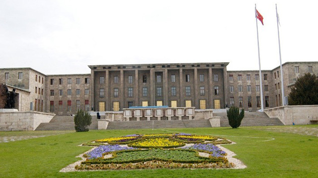 Meclisten gazetecilere Kulis Yasağı!