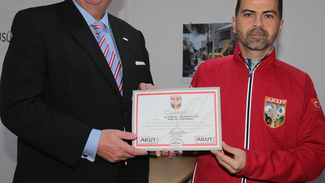 Alman Büyükelçiliği'den AKUT'a destek