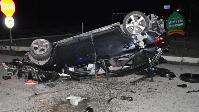 Amasya'da cip  takla attı: 5 yaralı