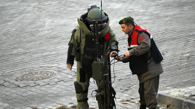 Ankara'da iki canlı bombanın yakalanması
