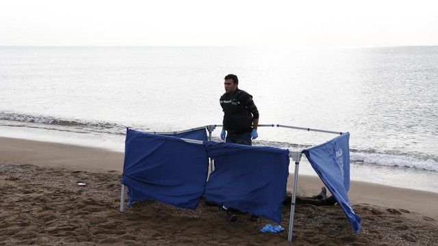 Antalya sahilinde ceset bulundu