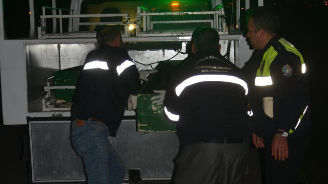 Antalya'da kamyonet yayalara çarptı: 2 ölü