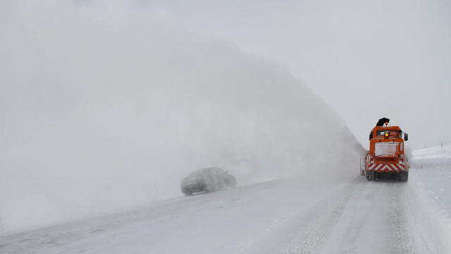 Ardahan-Artvin karayolu ulaşıma açıldı