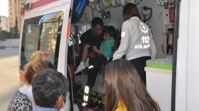 Bacağı kamyonun kasasına sıkışan öğrenci kurtarıldı