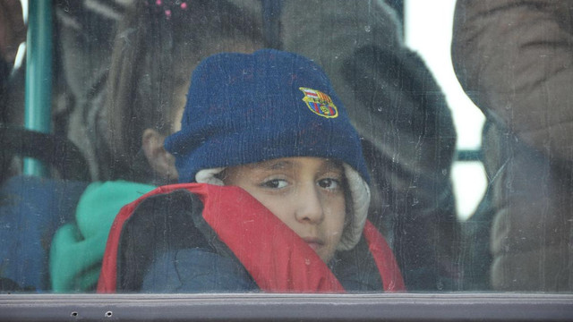 Balıkesir'de 60 sığınmacı yakalandı