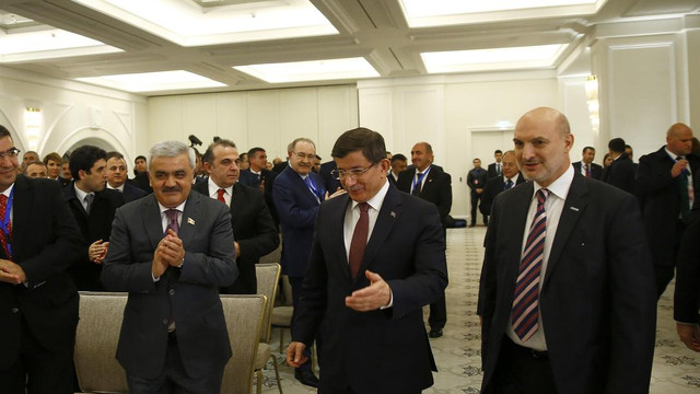 Başbakan Davutoğlu Azerbaycan'da