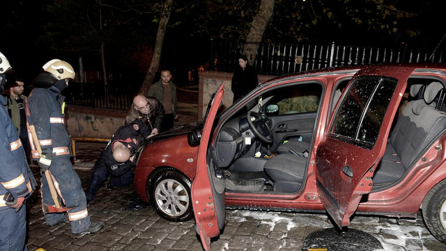Beyoğlu'nda 6 araç kundaklandı