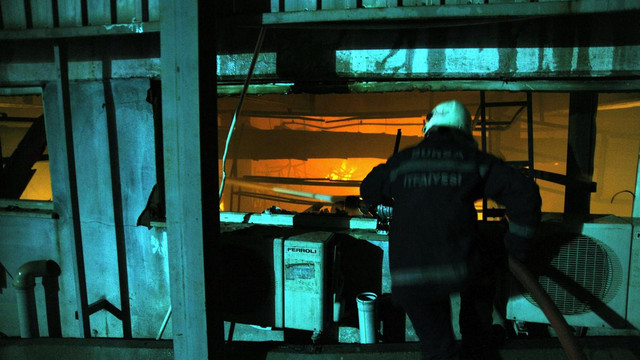 Bursa'da iplik fabrikasındaki yangın