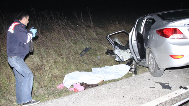 Çatalca'da iki otomobil çarpıştı: 1 ölü, 4 yaralı