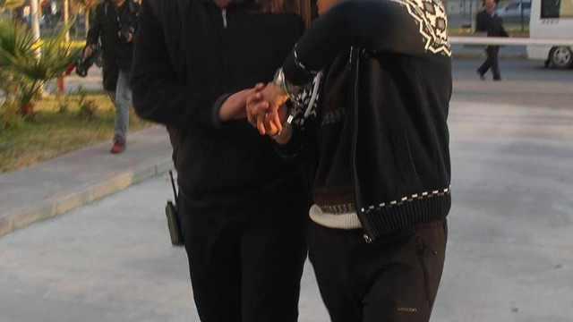 Çelik kasayı el arabasıyla çalmaya kalktılar