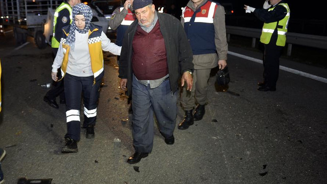 Cenaze yolunda trafik kazası: 1 ölü, 4 yaralı