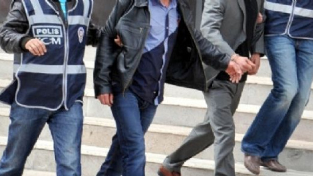 Noterli otomobil dolandırıcılığında 4 gözaltı!