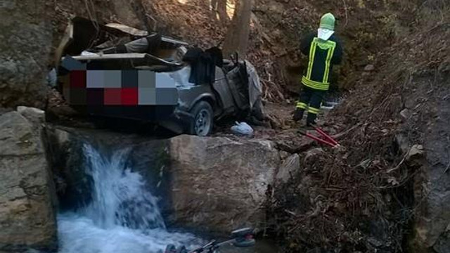 Denizli'de otomobil şarampole devrildi: 1 ölü, 6 yaralı