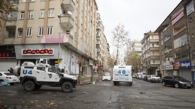 Diyarbakır'da izinsiz yürüyüş