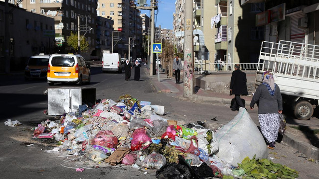 Diyarbakır'daki izinsiz gösteriler