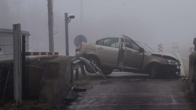 Edirne'de sis nedeniyle kaza: 2 yaralı