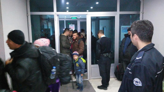 Edirne'de teknede 127 sığınmacı yakalandı