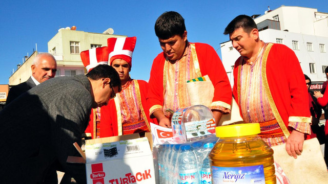 Engellilerden Türkmenlere yardım