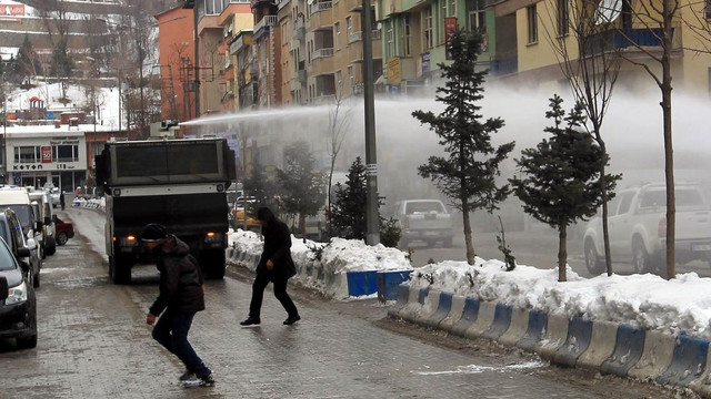 Hakkari'de izinsiz yürüyüş