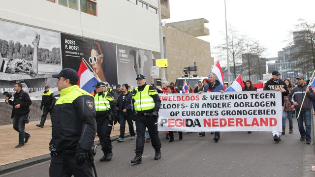 Hollanda’da ırkçı PEGIDA gösterisi