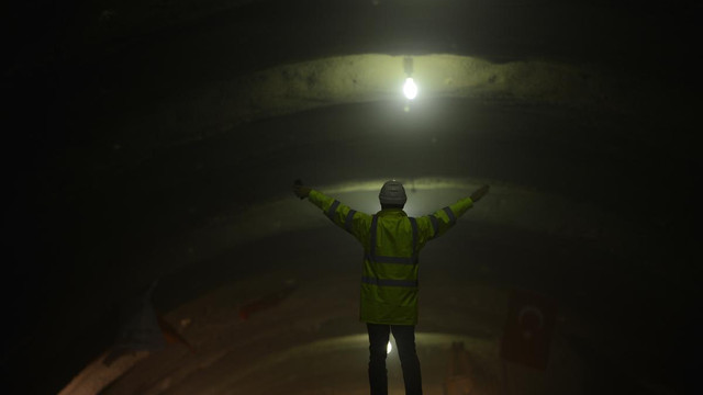 İstanbul-İzmir Otoyolu Selçukgazi Tüneli'nde "ışık göründü"