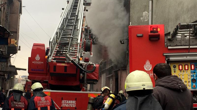 İstanbul'da fabrika yangını