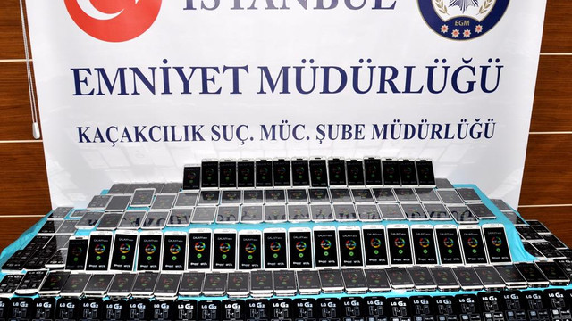 İstanbul'da kaçak cep telefonu operasyonu