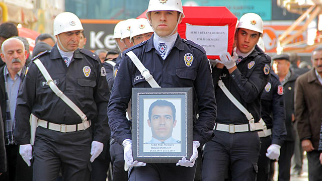 İtfaiye aracının çarptığı polis memurunun şehit olması