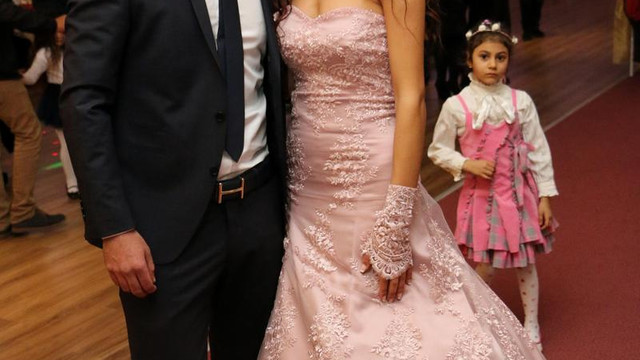 Kanseri yendi, evliliğe ilk adımı attı