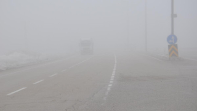 Kırıkkale'de ulaşıma sis engeli