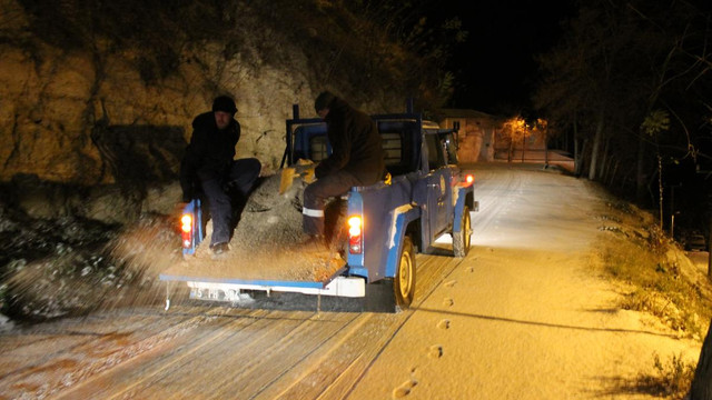 Manisa'da kar yağışı