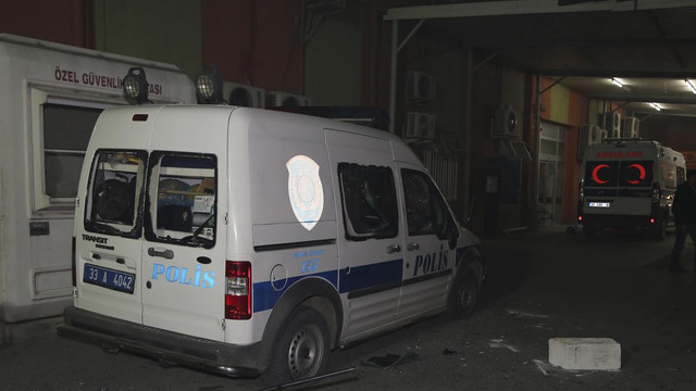 Mersin'de izinsiz gösteri