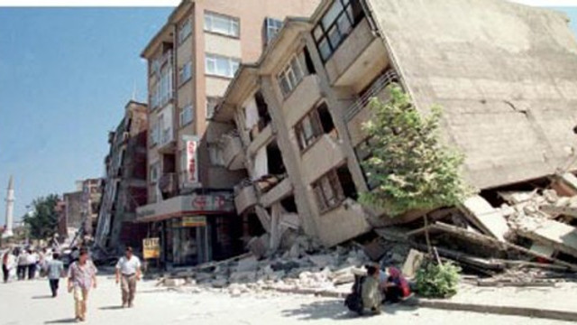 Bingölde 5,3 büyüklüğündeki deprem