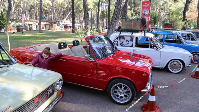 "Konuşan" Murat 124 ilgi çekiyor