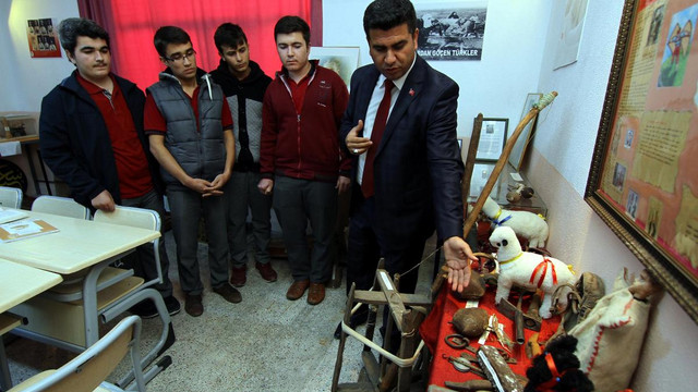 Öğrenciler, tarihi "dokunarak" öğreniyorlar