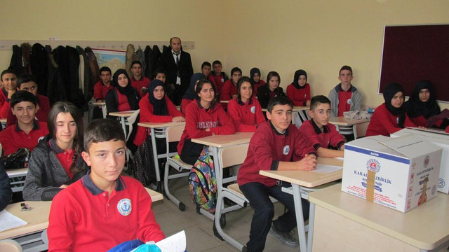 Onlara hazırladıkları yemekleri ve yazdıkları mektupları gönderdiler