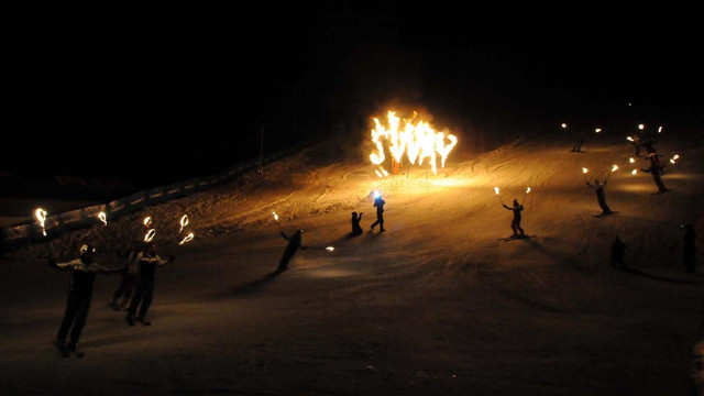 Palandöken'de renkli kayak sezonu açılışı