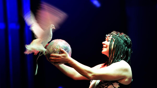 Rus ve Türk çocuklar yılbaşı öncesi birlikte eğlendi