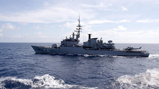 Rusya Hazar Denizinde tatbikat yapıyor